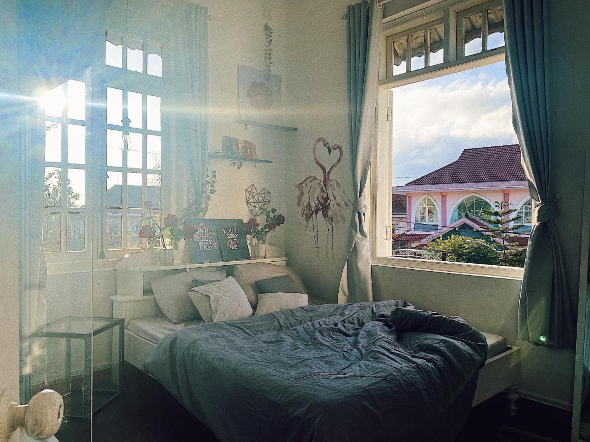 The Balcony Bnb Dalat Bagian luar foto